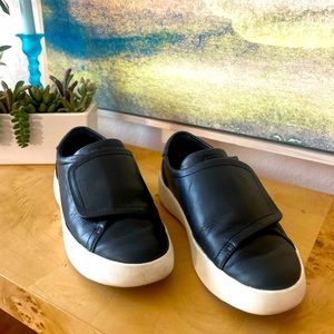 Cole Haan Grandpro Velcro Sneaker Oxford